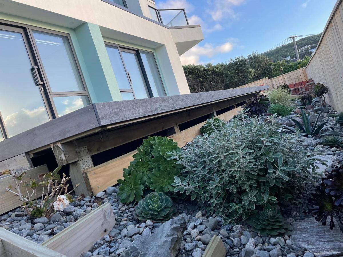 Atahu Bed & Breakfast Porirua Eksteriør bilde