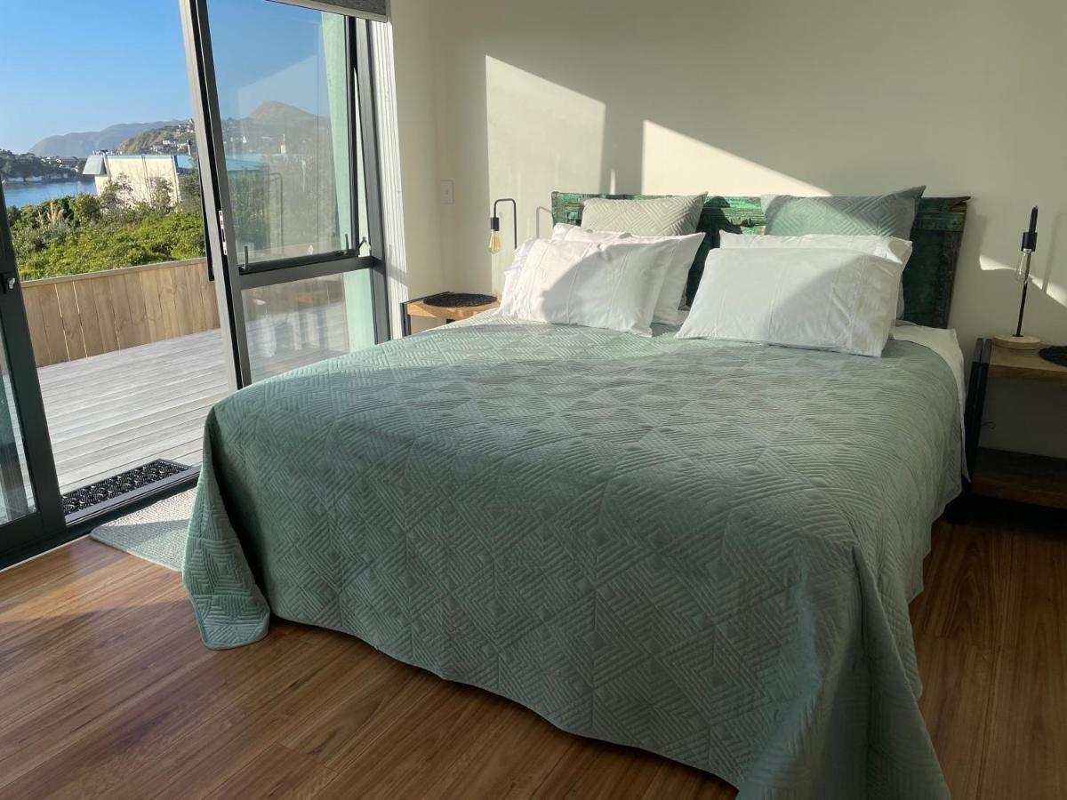 Atahu Bed & Breakfast Porirua Eksteriør bilde